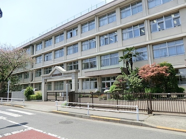 ユートピア不二(羽村市立小作台小学校)