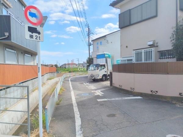 昭島市中神町2丁目 新築分譲住宅 全1棟(前面道路含む現地写真)