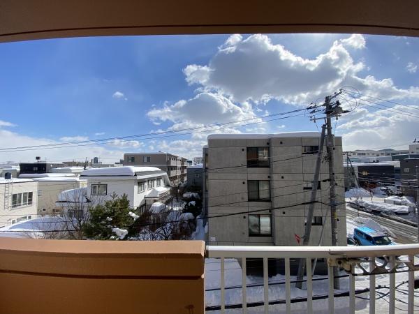 ロピア西町