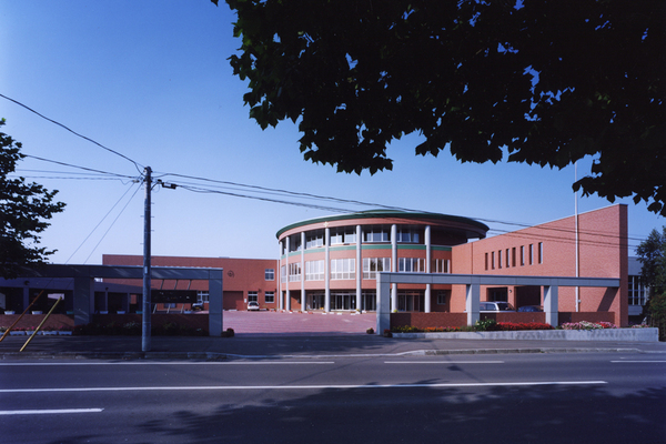 岩見沢市十二条西3丁目の土地(岩見沢市立光陵中学校)
