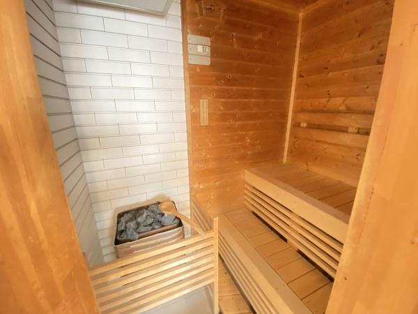 札幌市中央区南二条西１３丁目の中古一戸建