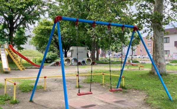 札幌市白石区中央一条6丁目の土地(東札幌にれ公園)
