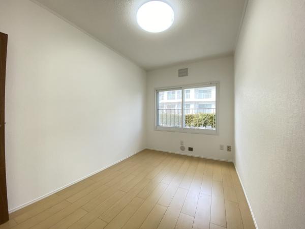 クリーンリバー山の手Ⅲ(洋室)