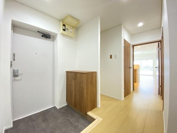 クリーンリバー山の手Ⅲ(玄関)