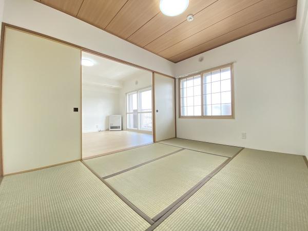 ロジェ山の手通り