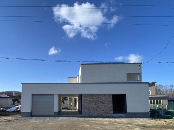 安平町早来71-55　2階建て