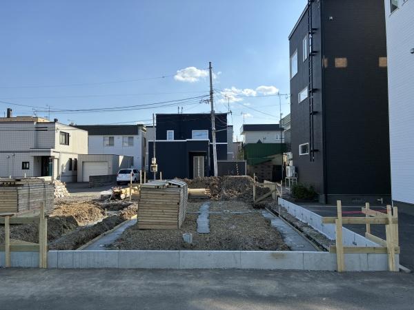 八軒7条西2丁目　新築戸建