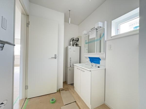八軒7条西2丁目　新築戸建