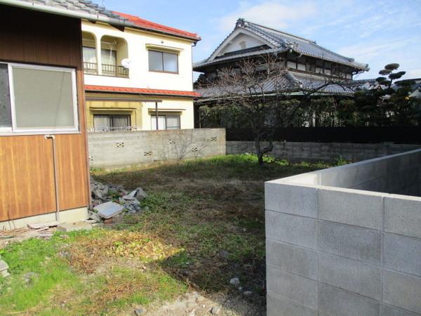 松山市市坪南２丁目の土地