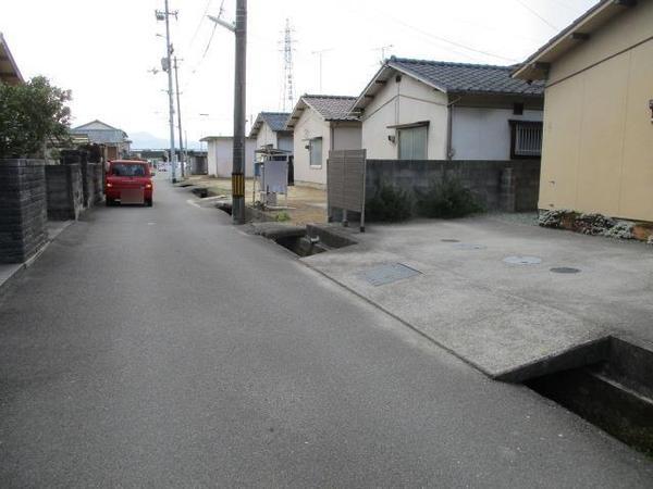 松山市余戸南２丁目の土地