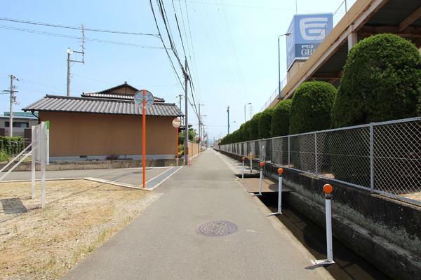 西条市新田の土地