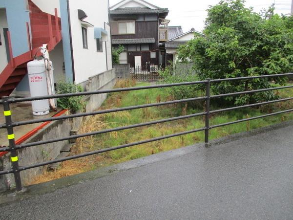 松山市保免中２丁目の土地