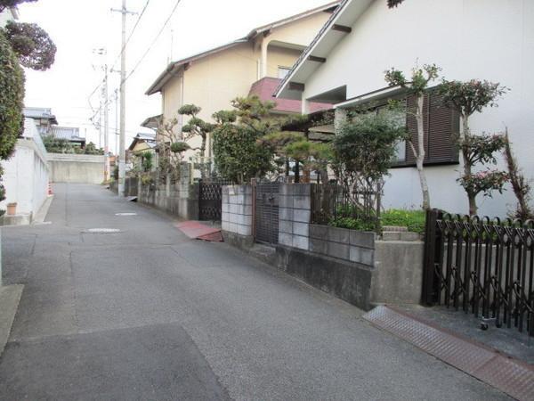 松山市東野６丁目の土地