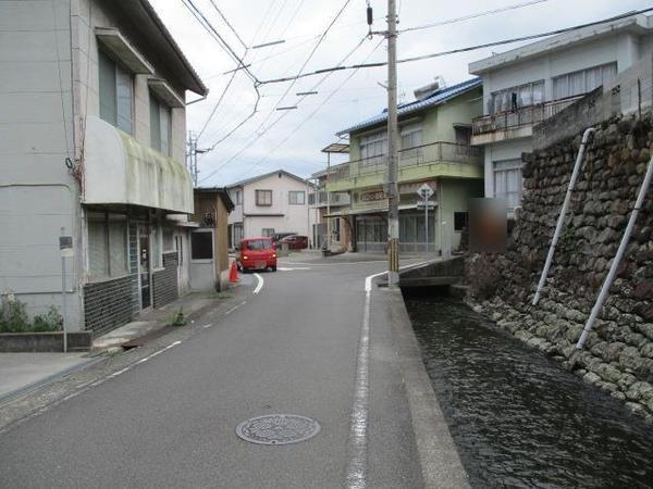 東温市南方の土地