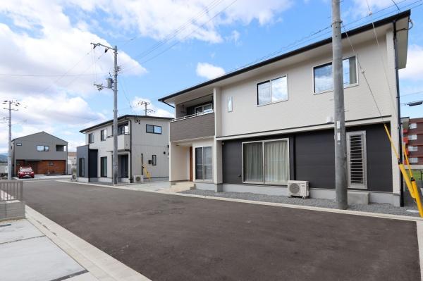 今治市北鳥生町５丁目の中古一戸建て