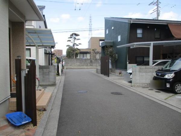 松山市星岡２丁目の中古一戸建て