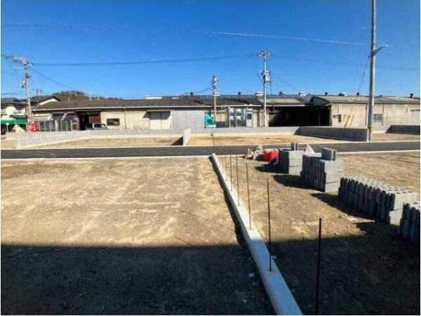 松山市高岡町の中古一戸建て