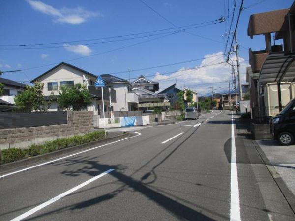 東温市田窪の中古一戸建て