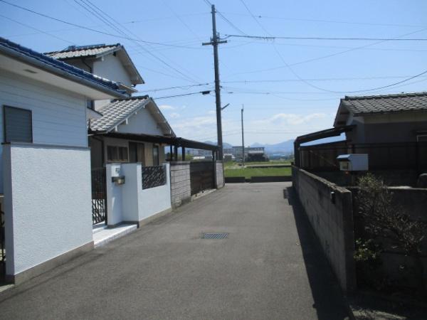 松山市来住町の中古一戸建て