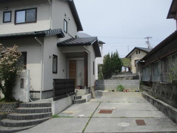 松山市権現町の中古一戸建て