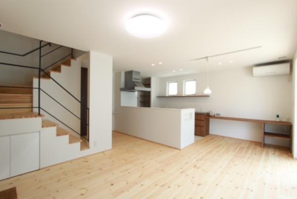 松山市余戸東４丁目の中古一戸建て