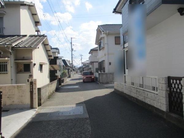 松山市西長戸町の中古一戸建て