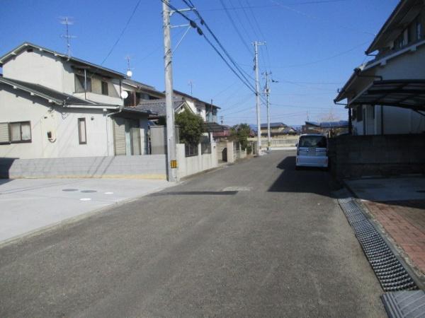 伊予郡松前町大字筒井