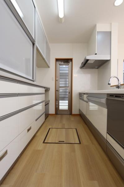 松山市来住町の中古一戸建て