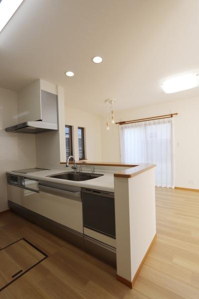 松山市来住町の中古一戸建て