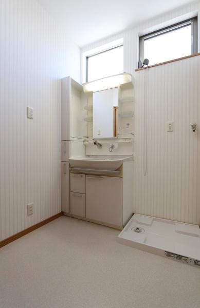 松山市来住町の中古一戸建て