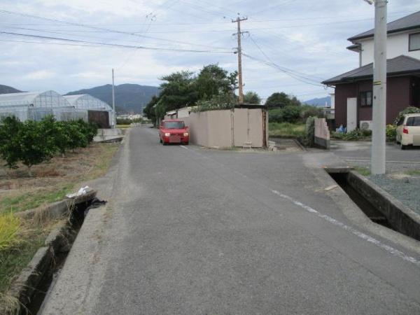 東温市志津川の中古一戸建て