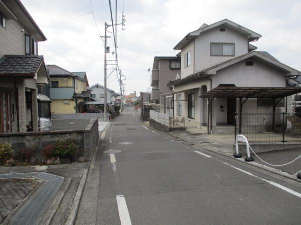 松山市東野３丁目の中古一戸建て