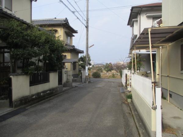 松山市来住町の中古一戸建て