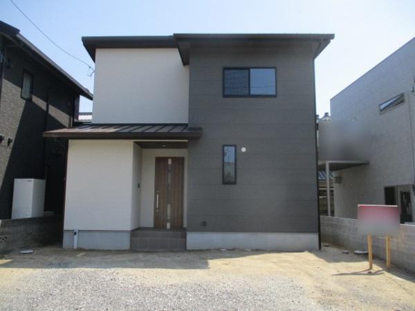 東温市田窪