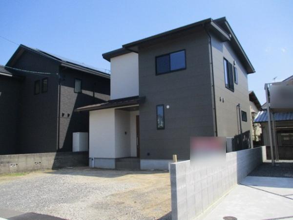 東温市田窪