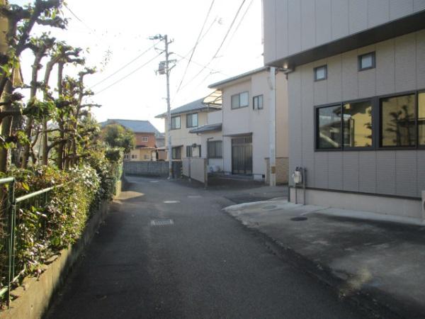 松山市立花４丁目の中古一戸建て