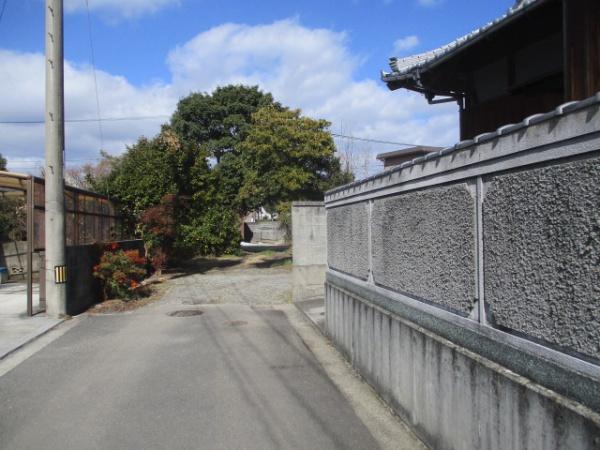 東温市田窪の中古一戸建て