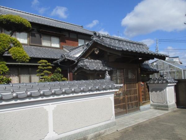 東温市田窪