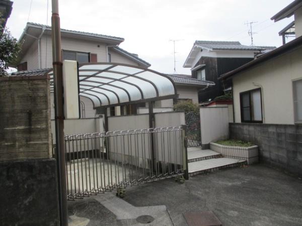 東温市田窪