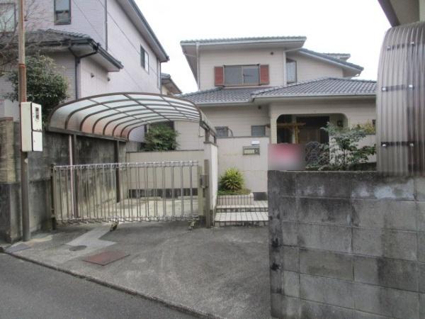 東温市田窪