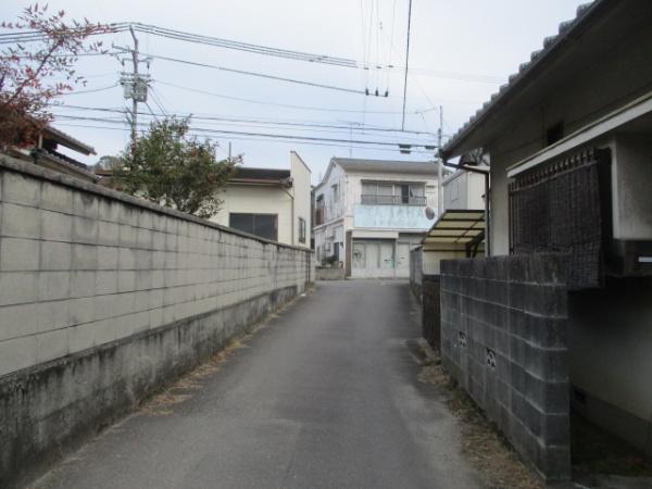 松山市別府町の中古一戸建て