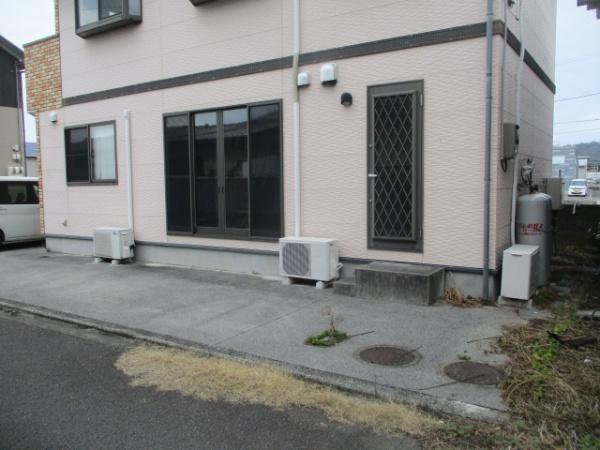 松山市空港通２丁目の中古一戸建て