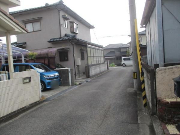 松山市西長戸町の中古一戸建て