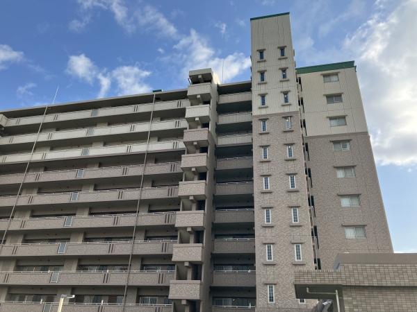 サーパス三津浜駅通り