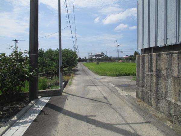 東温市南方