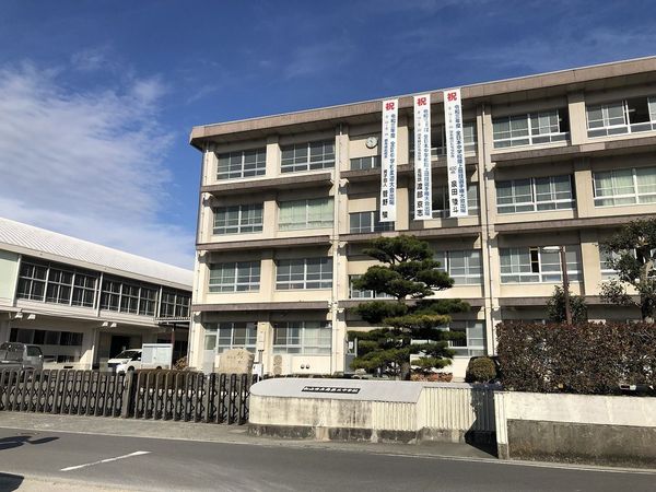松山市北土居4丁目の土地(松山市立南第二中学校)