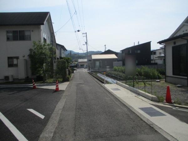 伊予郡砥部町千足