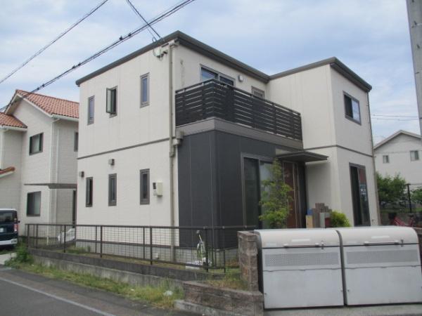 東温市志津川南３丁目