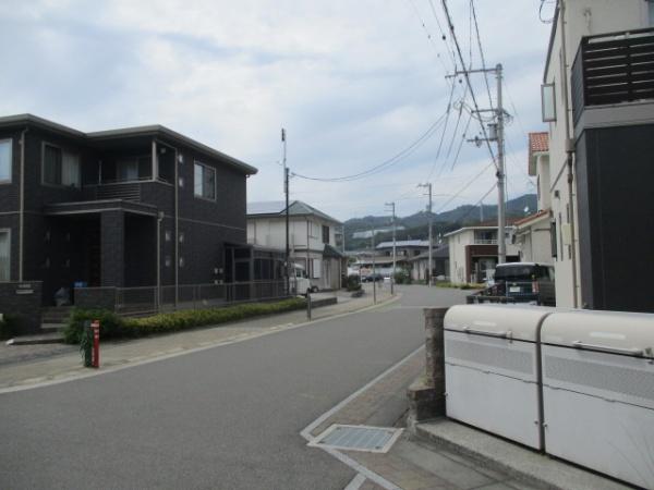 東温市志津川南３丁目の中古一戸建て
