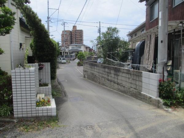 松山市姫原２丁目の中古一戸建て